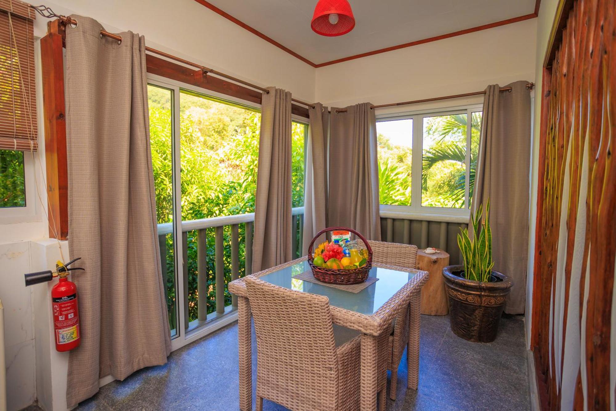 Milles Montagnes Apartman Anse Royale